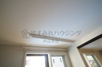 室内物干し設備を設けております