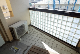 【バルコニー】