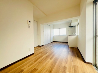 【居間・リビング】