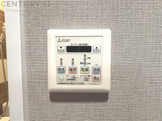 暖房機能があるため、冬場でも温かい浴室で入浴でき、乾燥機能があるため、水気を素早く取り除けます。また、換気機能があるため、湿気を素早く排出してカビや雑菌の発生を防ぐことができます。