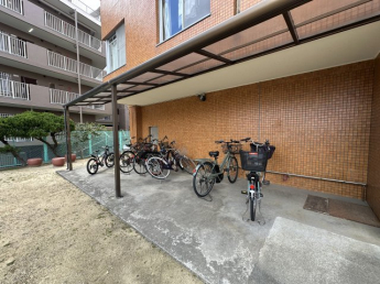 ロイヤルコーポ朝霧の画像