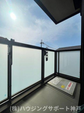 【バルコニー】