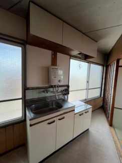 写真は同物件別部屋です。