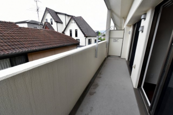 【バルコニー】