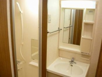 スペースが確保できる洗面所です