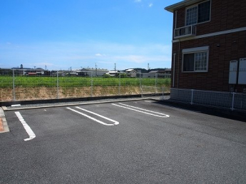 駐車場に車を止められます