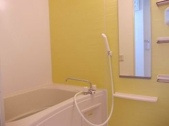 落ち着いた空間のお風呂です