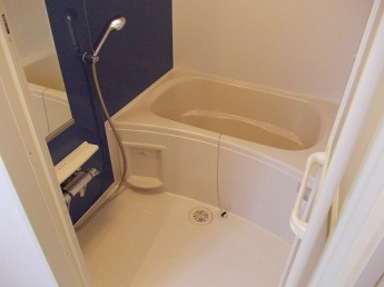 ゆったり過ごせるお風呂です