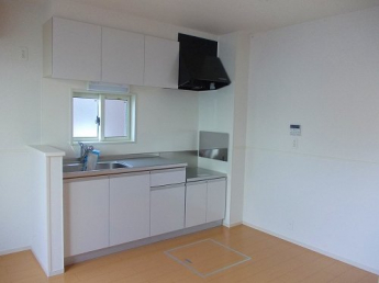 コンパクトなキッチンで掃除もラクラク