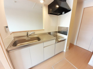 コンパクトなキッチンで掃除もラクラク