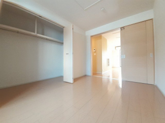 明るい室内です