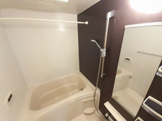 コンパクトで使いやすいお風呂です