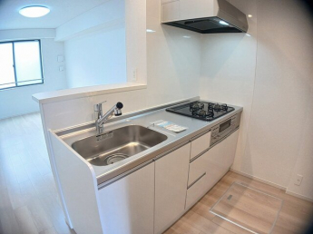 コンパクトなキッチンで掃除もラクラク