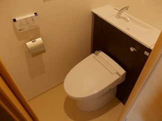 落ち着いたトイレです