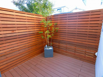 【バルコニー】