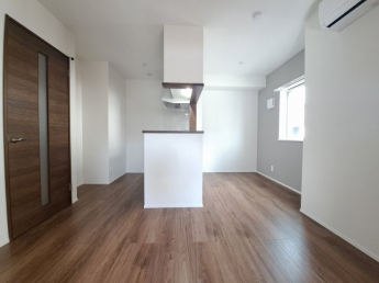 【居間・リビング】