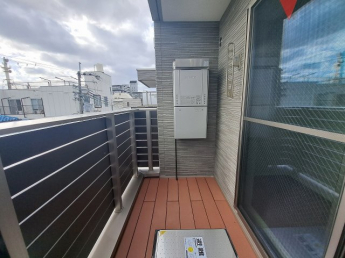 【バルコニー】