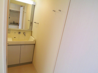 【洗面所】
