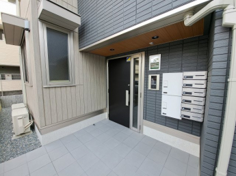 【エントランス】