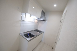 コンパクトなキッチンで掃除もラクラク