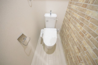 ゆったりとした空間のトイレです