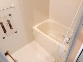 日々の疲れを癒すお風呂付です