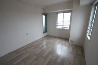 ゆったり過ごせるリビングです