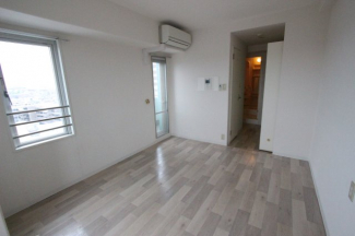 こちらのリビングで趣味の時間をお楽しみください