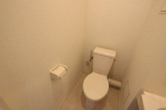 清潔感のあるトイレです