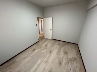 ゆったりした洋室です