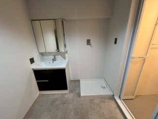 独立洗面化粧台付き