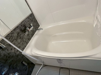 コンパクトで使いやすいお風呂です