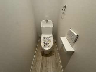 清潔感のあるトイレです