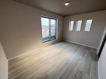 ゆったりした洋室です