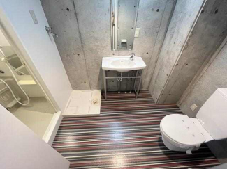 写真は別部屋ですが、使用はほぼ同じです。