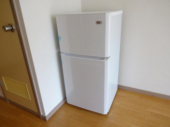 設備の２ドア冷蔵庫です