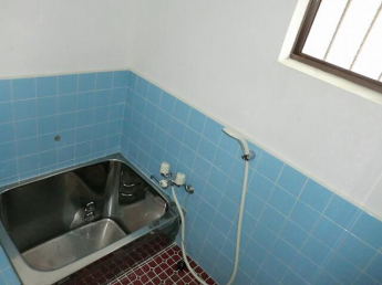 新居浜市北内町２丁目のアパートの画像