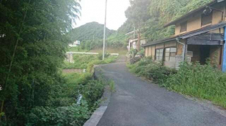 伊予郡砥部町千足の売地の画像