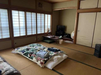 伊予郡砥部町総津の旅館の画像