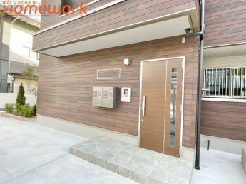 【エントランス】