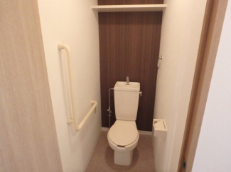 清潔感のあるトイレです