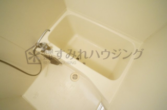 参考、同建物・反転間取りの号室