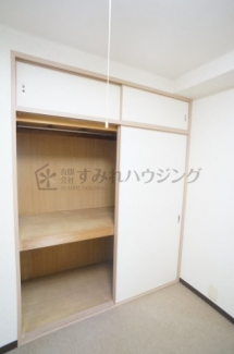 参考、同建物・反転間取りの号室