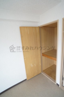 参考、同建物・反転間取りの号室