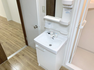 【洗面所】