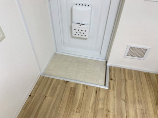 【玄関】