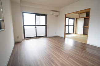 【居間・リビング】