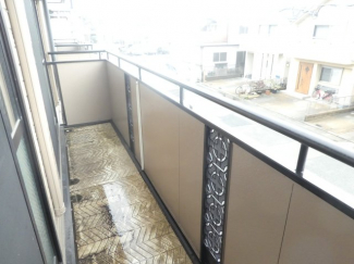 【バルコニー】