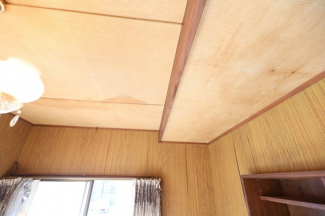 ゆったり過ごせるリビングです