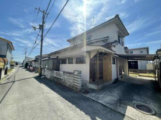 松山市高岡町の一戸建ての画像